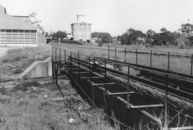 CANOWINDRA-(neg8)