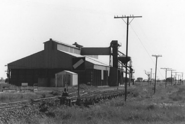 NARWONAH_SIDING-(neg6)